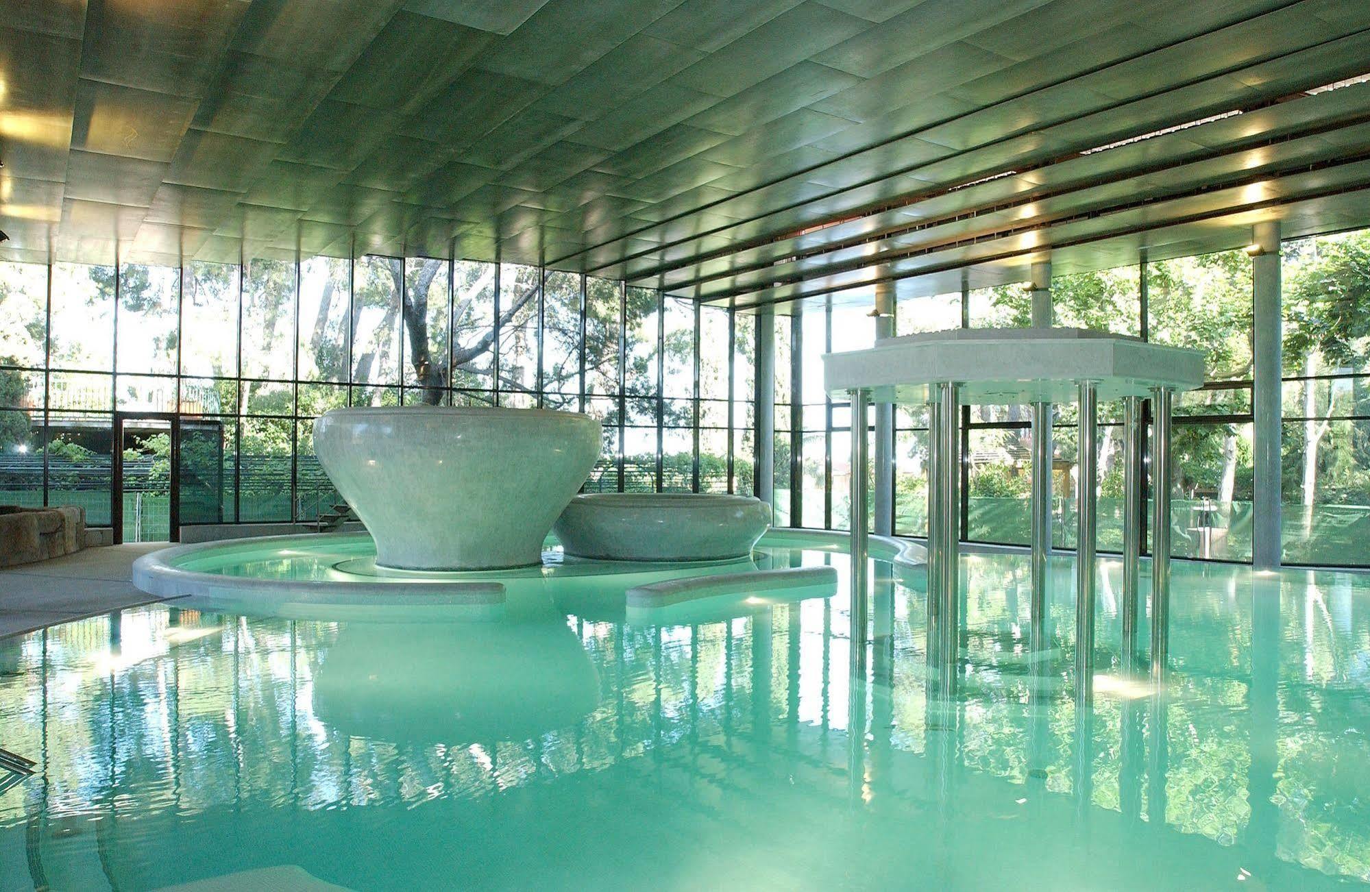 Termes Montbrio Hotel & Spa Montbrió del Camp Exterior foto